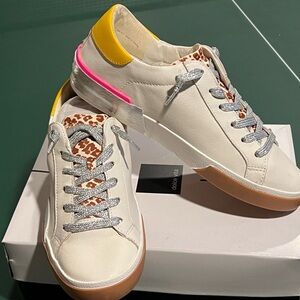 Sassy Brand New Dolce Vita sneakers-9 1/2